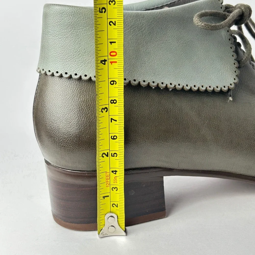 Mona Flying Leather Ankle Boots Block Heel Lace Up Scalloped Trim US 8.5,‎ EU 40